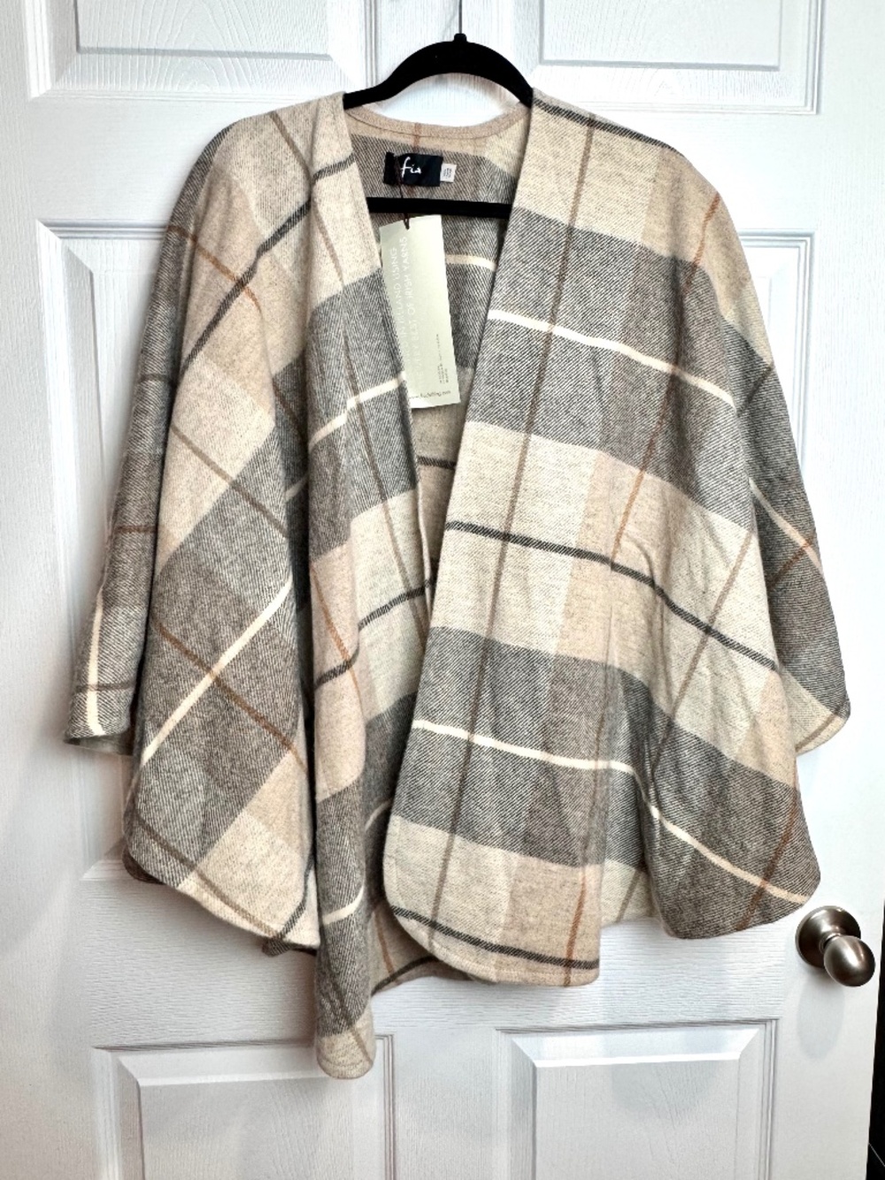 NWT Fia 100% Lambswool Cape from Ireland "Katie" OSFM